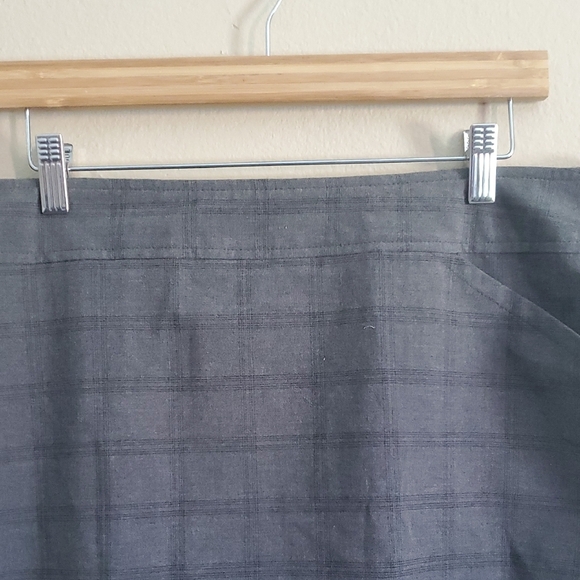 Laura Scott Charcoal Lined Business Skirt - Picture 4 of 10